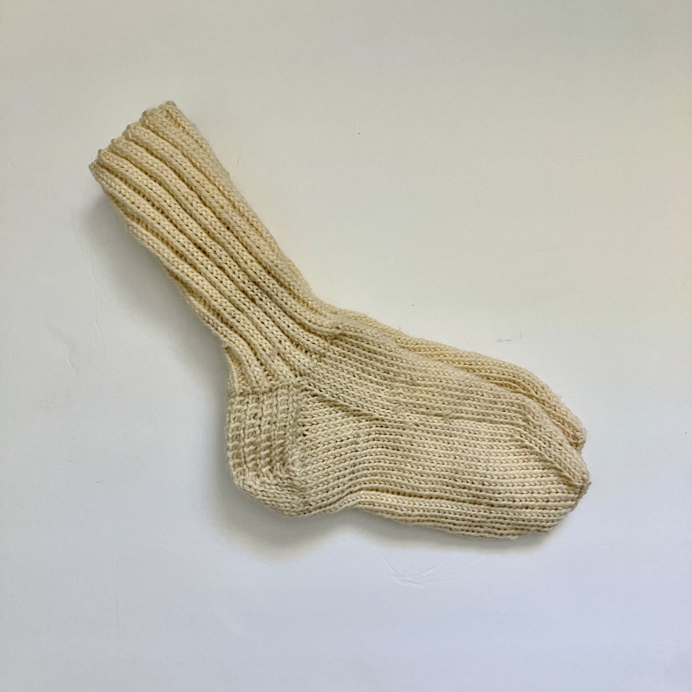 NWOT Off white 100% wool knit socks US women's size 7 - 11 cream ivory color